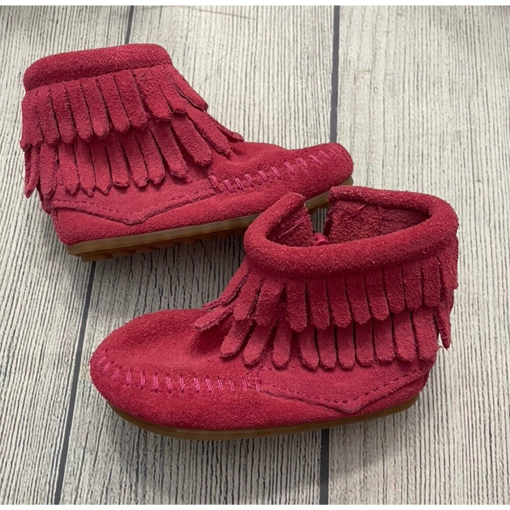 Pink Minnetonka Fringe Baby Girl Moccasins, Size 2
